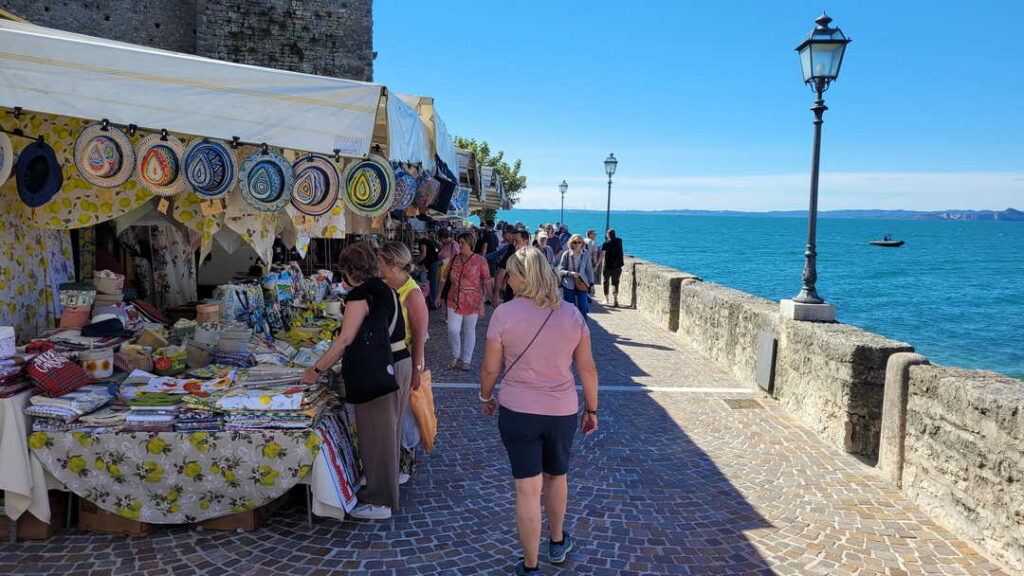 Torri del Benaco, Markttag